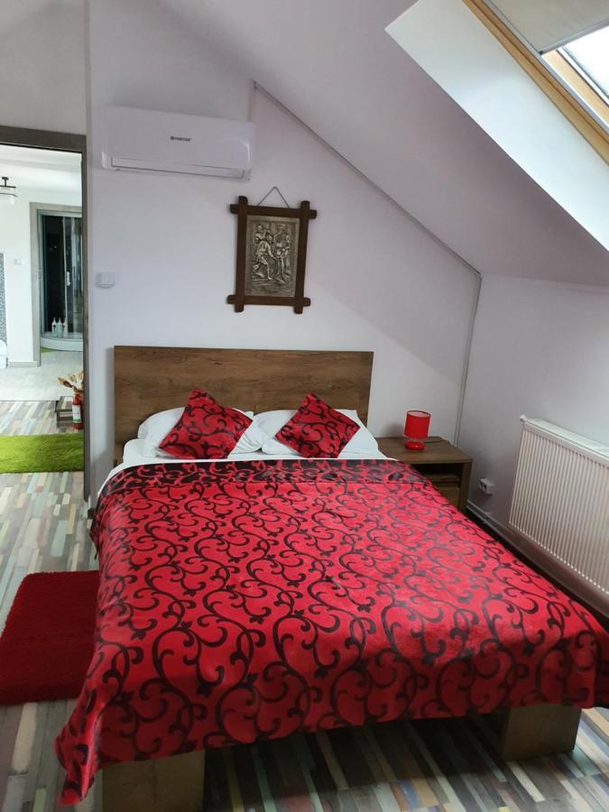 Rasnov Retreat Hotel Eksteriør billede