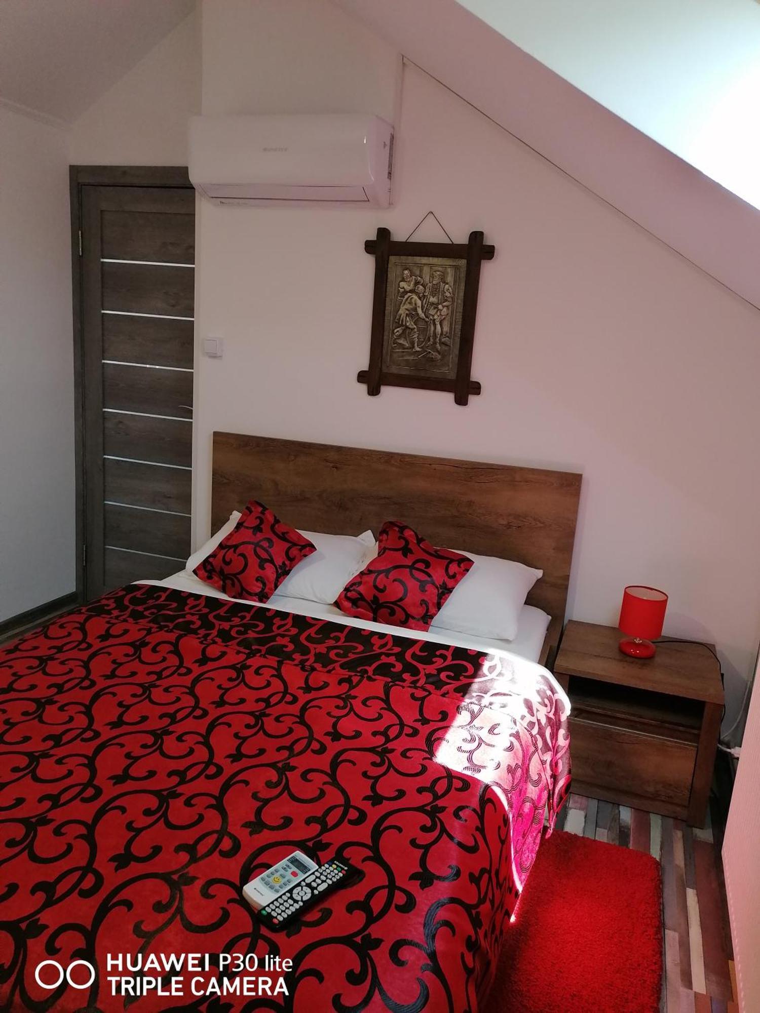 Rasnov Retreat Hotel Eksteriør billede
