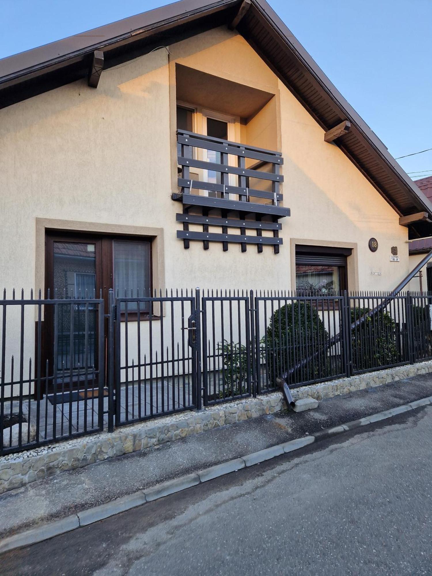Rasnov Retreat Hotel Eksteriør billede